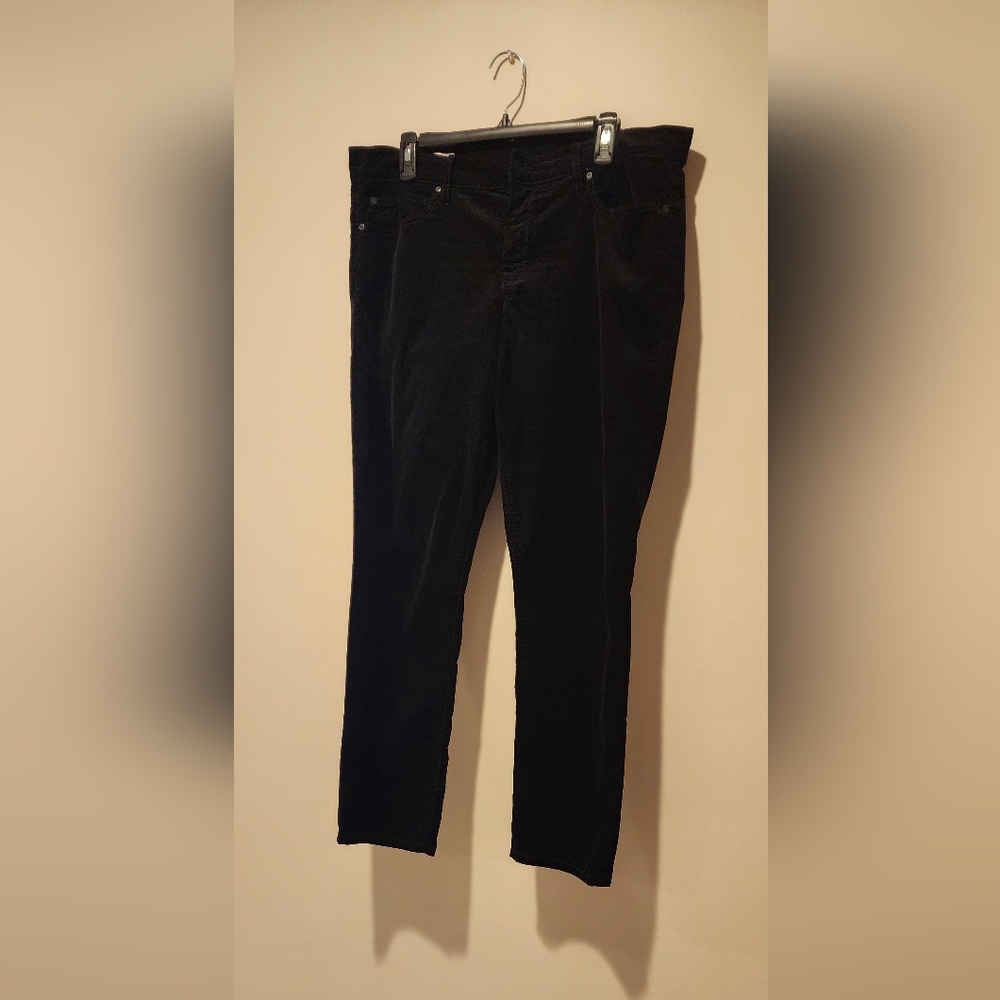 GAP Classic Black Corduroy Skinng Leg Jeans